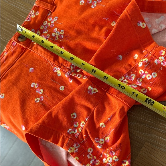Bundle 5 items @ 10$, pay only 30$ - 2 items free!  Orange Floral Twill Shorts - Picture 4 of 12